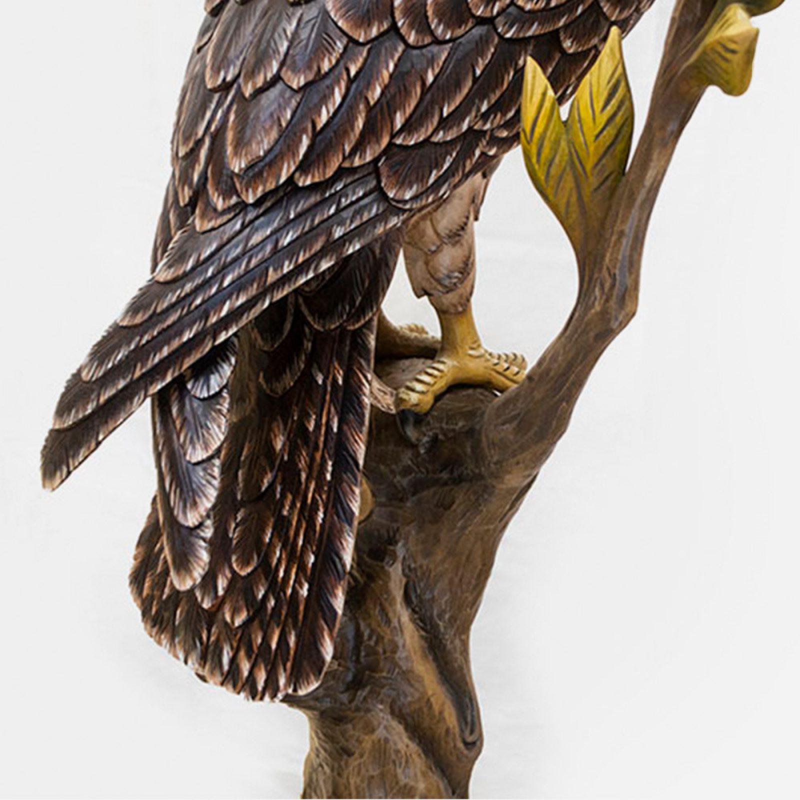 Crystal lamps ABDELKADER - Wooden sculpture of Falcon | Natalis Luxus